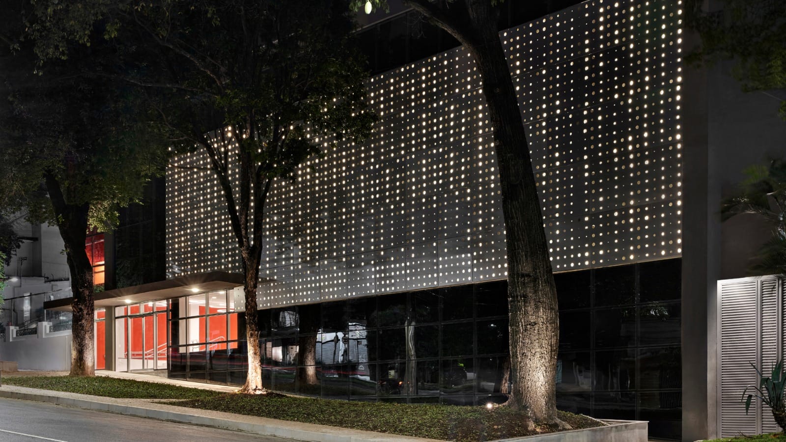 WhatsApp Image 2026-03-17 at 13.02.20 (1)